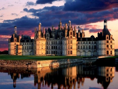 42373705_1239449078_Chateau_de_Chambord_Castle_France.jpg